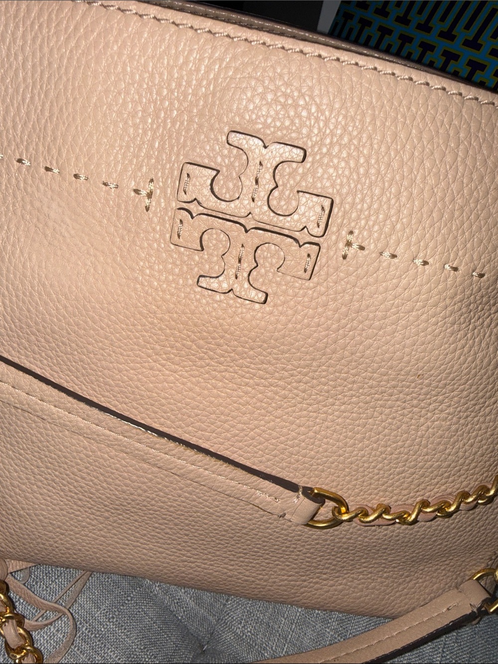 Tory Burch Mcgraw Shoulder Bag - Picture 9 of 11